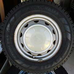 【JM909保管M】YOKOHAMA PROFORCE STUDLESS SY01 145R12 6PR LT ホイール付き スタッドレスタイヤの画像