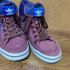 adidas ハイカット スニーカー 23.5㎝ 