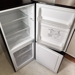 2021年製　冷蔵庫2ドアの画像