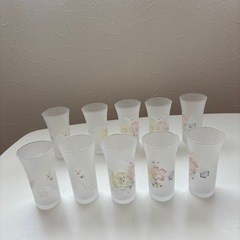 コップ10個
の画像