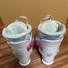 pure conscious スキーブーツ サイズ21.0㎝ 女の子　キッズの画像