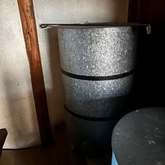 【受け渡し者決定済】米殻保管缶の画像