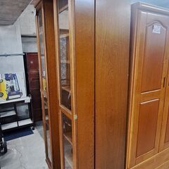 【リサイクルショップどりーむ天保山店】NO.4952　スライド式棚　写真参照🎵　ガラス扉　オススメ🎵の画像