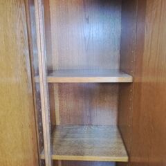 【リサイクルショップどりーむ天保山店】NO.4952　スライド式棚　写真参照🎵　ガラス扉　オススメ🎵の画像