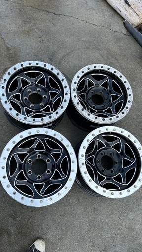 ビードロックホイール　139.7 6H ランクルなど