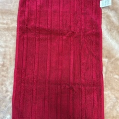 HERMES エルメス  ■種類 フェイスタオル  ■関連 バス用品  ■カラー red レッド　赤色系  ■柄デザイン Hロゴ  ■素材 綿　コットン　100％  ■サイズ寸法 約64センチ×約39センチ  ■付属品 カード 箱  ■製造国 ベルギー製の画像