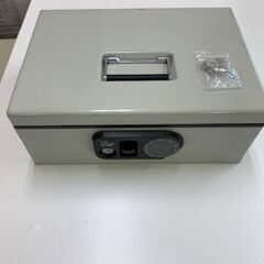 PLUS　手提げ金庫あげますの画像