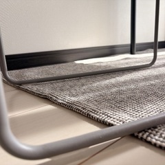 IKEA サイドテーブル(無料)の画像