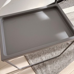 IKEA サイドテーブル(無料)の画像