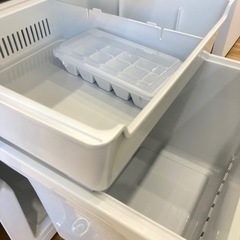 【トレファク高槻店】安心の1年間保証！取りに来れる方限定！Hisense(ハイセンス）の2ドア冷蔵庫のご紹介です！の画像