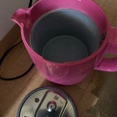 tiger タイガー　電気ポット　湯沸かし器の画像