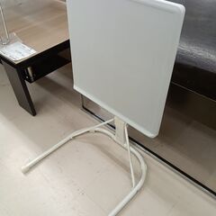 リユースのサカイ栃木店★ジモティ割あり★  テーブル ライトグレー W43×D43×H58.5～70.5 クリーニング済み TC11835の画像