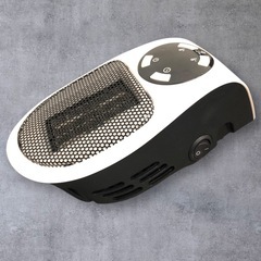 コンセントに差すだけ！コンパクトファンヒーター500Wセラミックファンヒーター トイレや脱衣所 小型なのにパワフル リモコン付き 12Aの画像