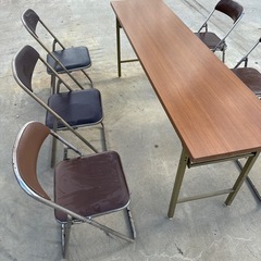 椅子テーブル
の画像