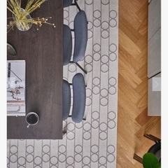 IKEAダイニングテーブルVANGSTAの画像