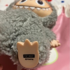 ラブブ 箱開封済み　Macaron Sesame Bean &イニシャルTの画像