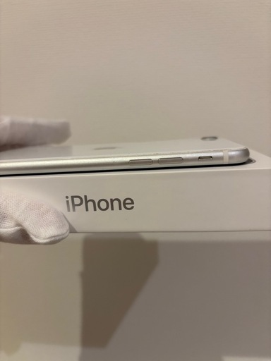 iPhone SE 64GB ホワイト｜SIMフリー｜バッテリー76% 