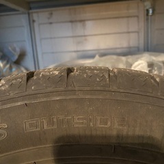 スタッドレスタイヤ  4本セット175/65R15 84Oの画像