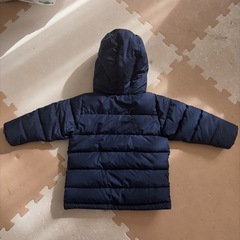 baby GAPコート95cm 未使用
の画像