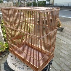 稀少な昭和レトロの綺麗な小鳥籠の画像