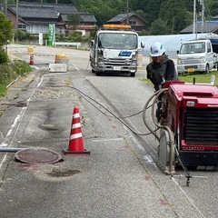 【正社員】大型ダンプ兼重機オペ▪️週払い対応の画像