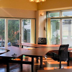 【早いもの勝ち❗️引き取り限定】電動昇降式デスク/一式3人掛け/美品/北欧風の画像