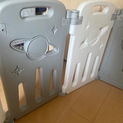 ベビーサークルの画像