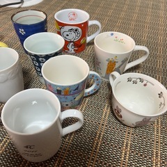 色々なコップ、マグカップなど14点の画像