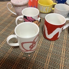 色々なコップ、マグカップなど14点の画像