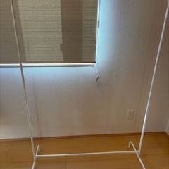 【お譲りの方決まりました】ハンガーラックの画像