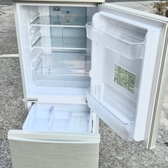 配送可🚚 2ドア冷蔵庫 SHARP 2013年製の画像