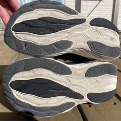 ニューバランスランニングシューズ25.5センチの画像