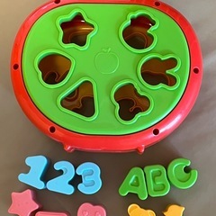 12/8まで　型はめパズル (目立つ傷や汚れなし・ピース1個欠品) ベビー おもちゃの画像