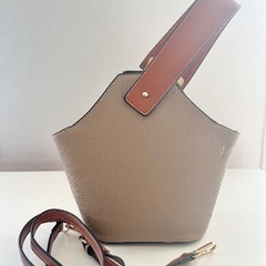 ノーブランドバッグの画像