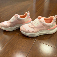 UGG アグ スニーカー ピンク UGGロゴ レディース　22.5センチの画像