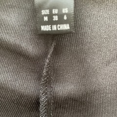 【未使用】レディースL アウター 黒 パフスリーブの画像