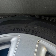 ミニクーパー　スタッドレスタイヤ16インチMINIロゴ付きホイールの画像