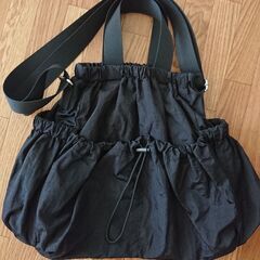 ｇｕ ナイロン軽量bag【未使用】BLAcKの画像
