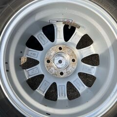 175/65R14のスタッドレスタイヤの画像