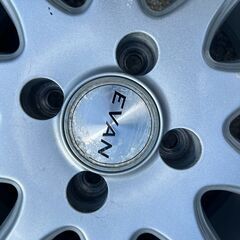 175/65R14のスタッドレスタイヤの画像