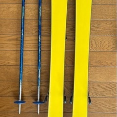 ジュニア　スキーセット　板130  ブーツ、ストック　セットの画像