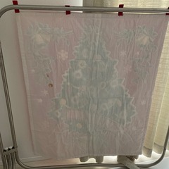 クリスマスツリーのタペストリーの画像