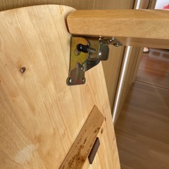 折りたたみ式テーブルの画像