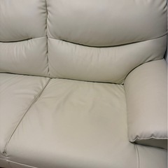 格安★合皮ソファ　レザーソファ　ホワイト　2人がけソファ　の画像