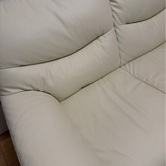 格安★合皮ソファ　レザーソファ　ホワイト　2人がけソファ　の画像