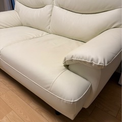 格安★合皮ソファ　レザーソファ　ホワイト　2人がけソファ　の画像