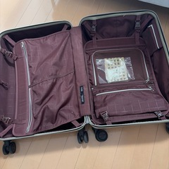 スーツケース＋アイロン台セットの画像