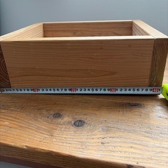 パイン無垢材小物入れ、ワイヤーラック、置物等の画像