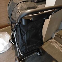 【美品/中古】ペットカート(黒)(板橋区ときわ台)の画像