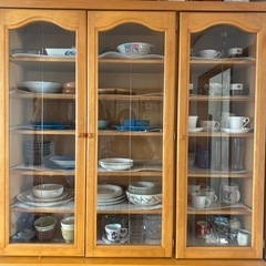 美品食器棚　収納◎の画像